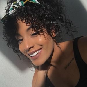 Meet your Posher, Tina